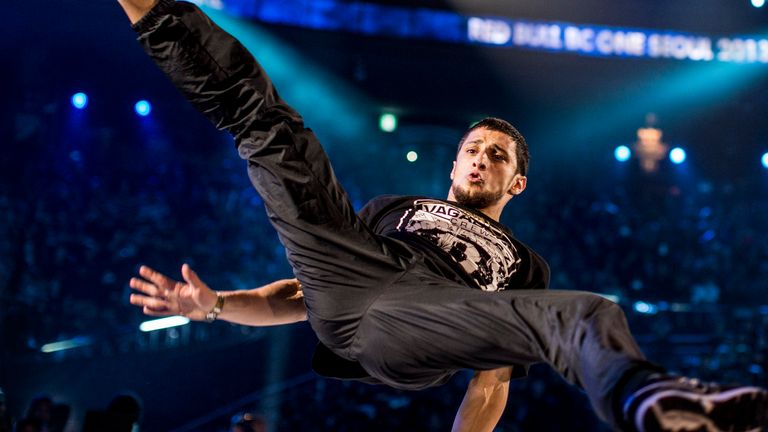 SEOUL, SOUTH KOREA - NOVEMBER 30: (EDITORIAL USE ONLY) In this handout image provided by Red Bull, Monnir "Mounir" Biba (L) of France competes against Hong "Hong 10" Kim (R) of South Korea during the Red Bull BC One breakdancing world finals at Jamsil Arena on November 30, 2013 at Seoul, South Korea. (Photo by Dean Treml/Red Bull via Getty Images)