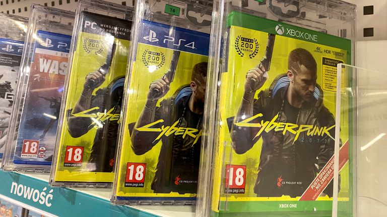 Blind tillid Kollegium bh Cyberpunk 2077: CD Projekt Red's game pulled from PlayStation Store by Sony  as players offered refund | UK News | Sky News