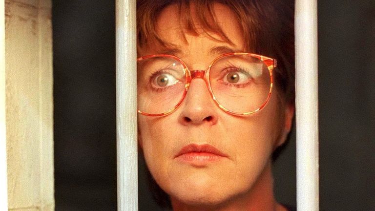 Deirdre Barlow was jailed for fraud in Coronation Street in 1998, leading to the Free The Weatherfield One campaign. Pic: ITV