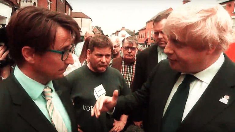 Andrew Bridgen, center, stood alongside Boris Johnson when he campaigned for Brexit in Leicestershire in 2016