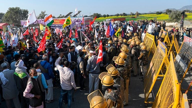 Police stopped farmers and union leaders on the Haryana-Rajasthan border on Sunday as they headed to Delhi 