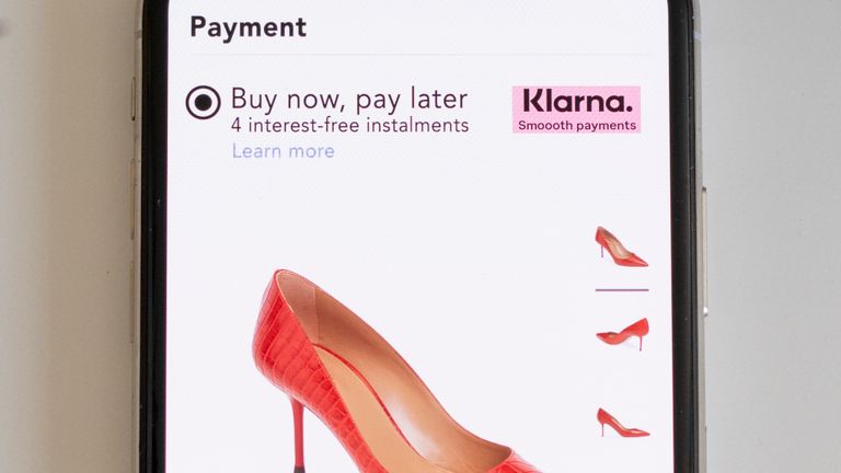 New York, États-Unis - 8 août 2019 : Klarna est un fournisseur de services émergent qui achète maintenant paie plus tard.