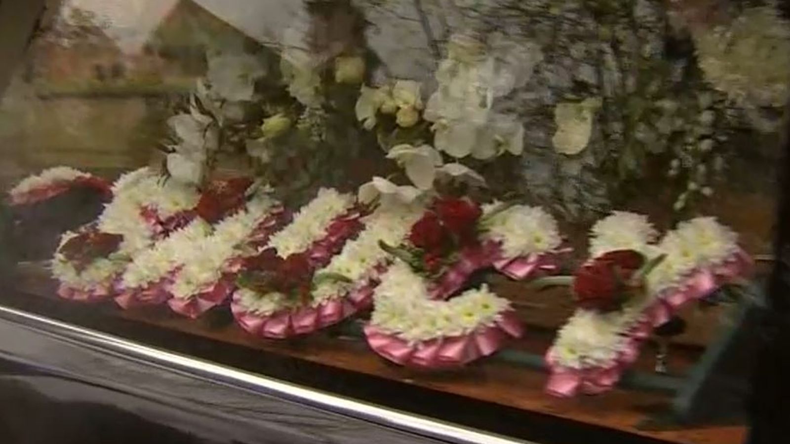 Coffin Arrives At Barbara Windsor S Funeral Adorned With Tributes   Skynews Barbara Windsor Funeral 5231598 