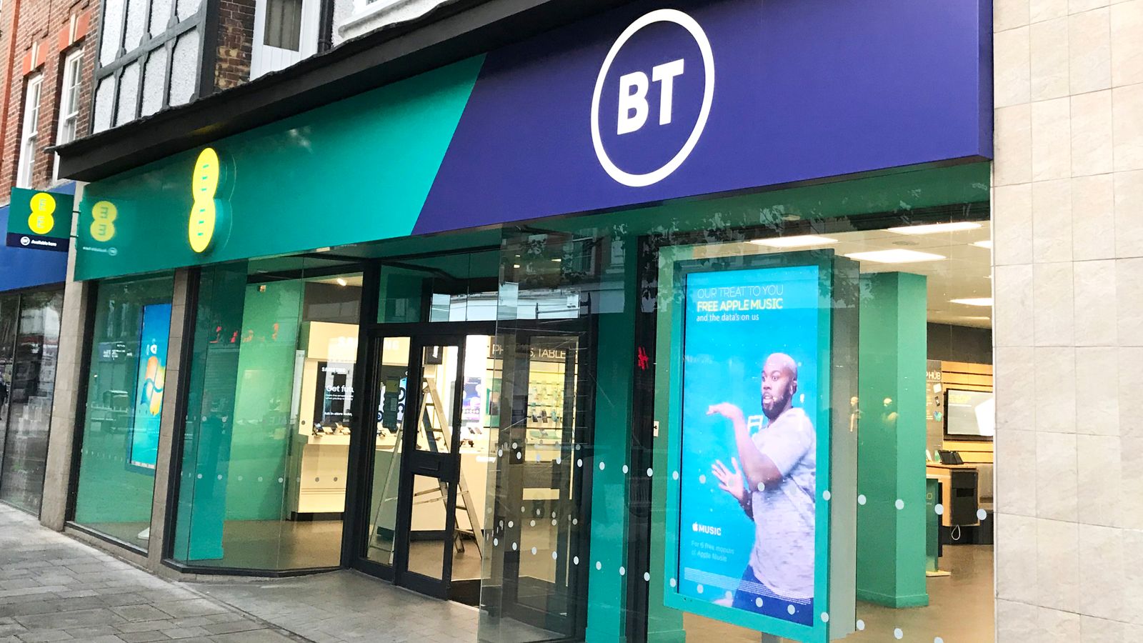 BT lures Bharti Airtel exec as pandemic speeds digital shift | Money ...