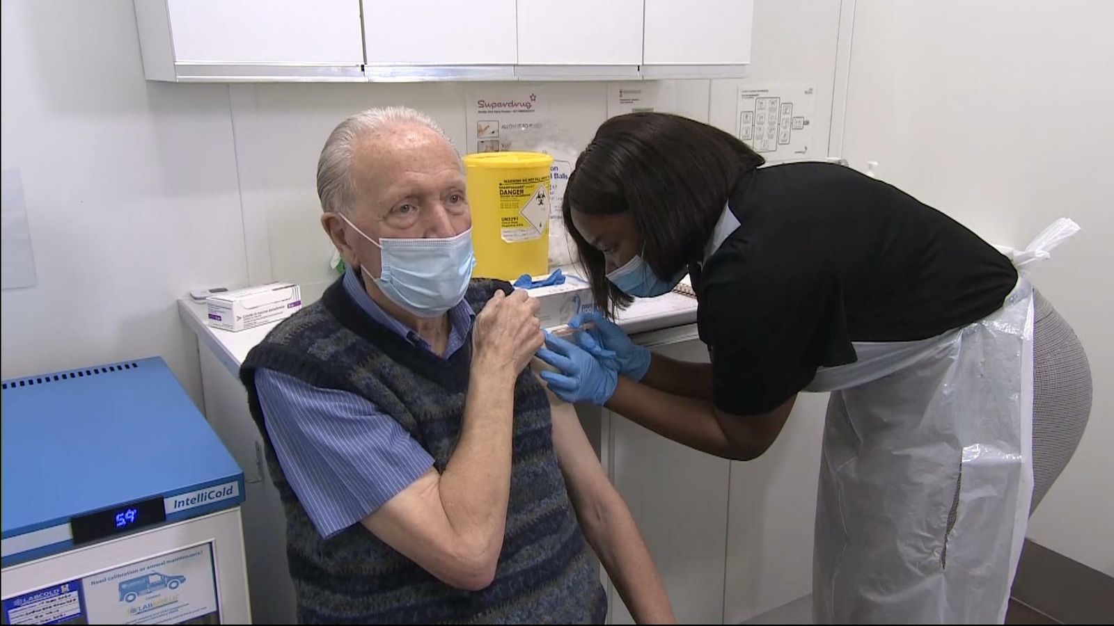 Covid 19 Vaccine Jabs Begin In Pharmacies Uk News Sky News