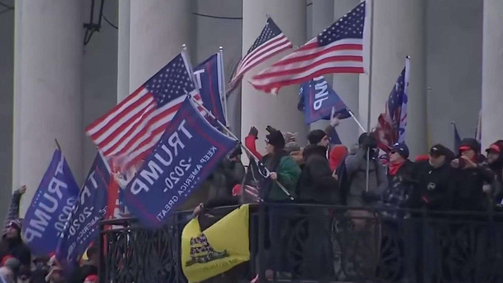 US election: Donald Trump supporters storm US Capitol amid clashes with ...