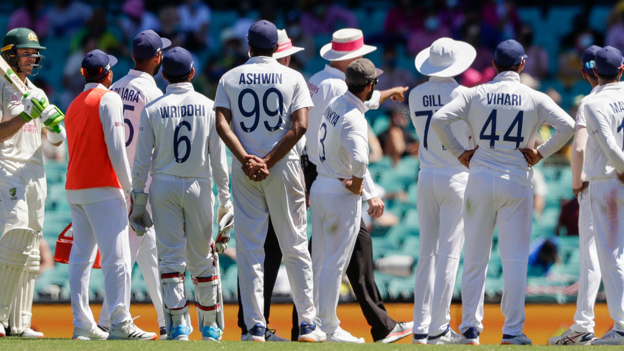 Australia v India: Fans thrown out of stadium over alleged racist abuse ...