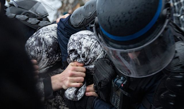 COVID-19: Paris protests over privacy law boil over amid anger at coronavirus restrictions - Vimarsana News