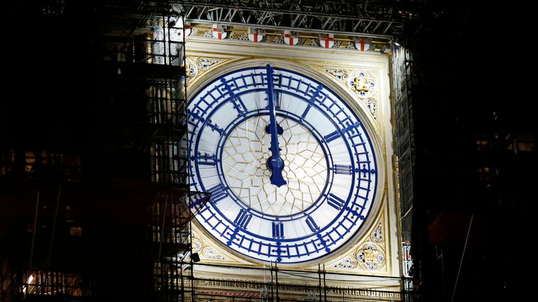 Big Ben chimed in the New Year with 12 bongs
