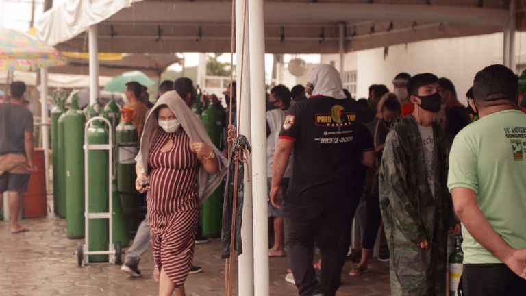 People queue up for oxygen in Manaus, Brazil