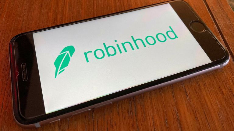 Robinhood to pay $65 million to settle Security and Exchange Commissioin (SEC) charges. STAR MAX File Photo: 12/17/20 