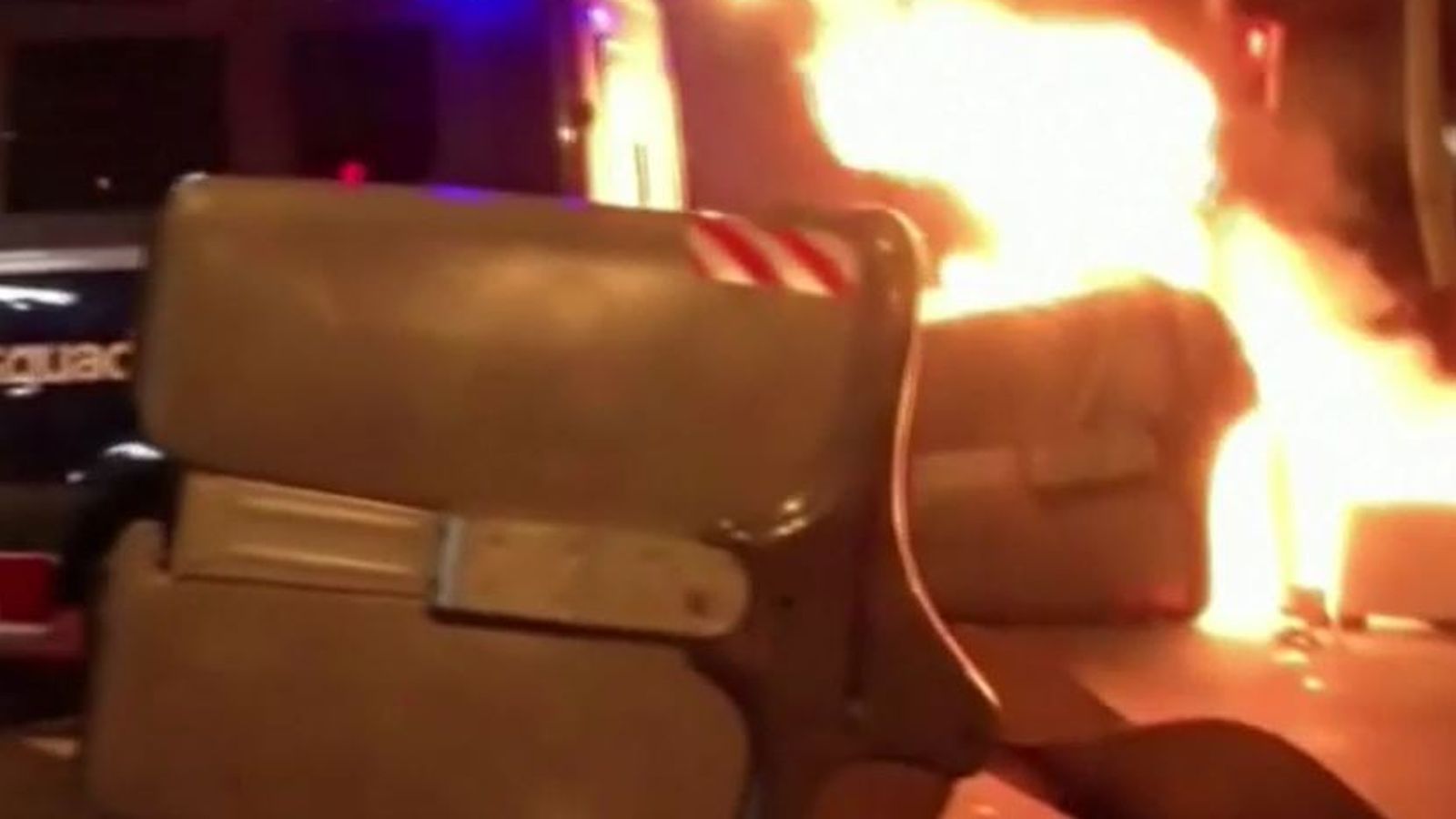 PROTESTS IN BARCELONA SPAIN TODAY visual data 6