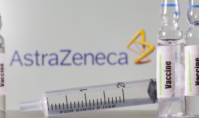 COVID-19: Η Ιταλία και η ΕΕ εμποδίζουν την αποστολή εμβολίων Oxford-AstraZeneca στην Αυστραλία καθώς αυξάνεται η σειρά ελλείψεων