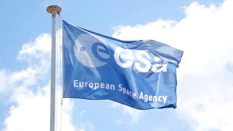 19 October 2018, France, Kourou: 19 October 2018, France, Kourou: A flag with the logo of the European Space Agency Esa flutters in the wind on the premises of the Kourou space station in French Guiana. Photo by: Janne Kieselbach/picture-alliance/dpa/AP Images


