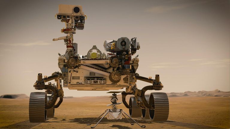 PIA23962: Retrato de persistencia y creatividad (concepto del artista) En febrero de 2021, el perseverante rover de la NASA 2020 y el creativo helicóptero Marte de la NASA (que se muestra en el concepto del artista) serán los exploradores más nuevos en Marte.  Ambos fueron nombrados por los estudiantes como parte de un concurso de ensayos.  Perseverance es el rover más avanzado que la NASA ha enviado a Marte.  El Innovation Experience, un experimento tecnológico, será el primer avión en intentar un vuelo controlado a otro planeta.  Dispuesto a perseverar 