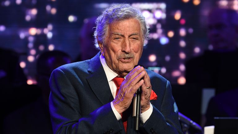 Singer Tony Bennett reveals he has Alzheimer's disease | Ents & Arts ...