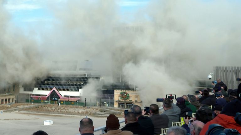 Le bâtiment était en mauvais état ces dernières années.  Pic: AP