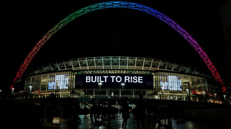 Wembley est maintenant en ligne pour accueillir les fans pour le tournoi retardé de l'Euro 2020 cet été