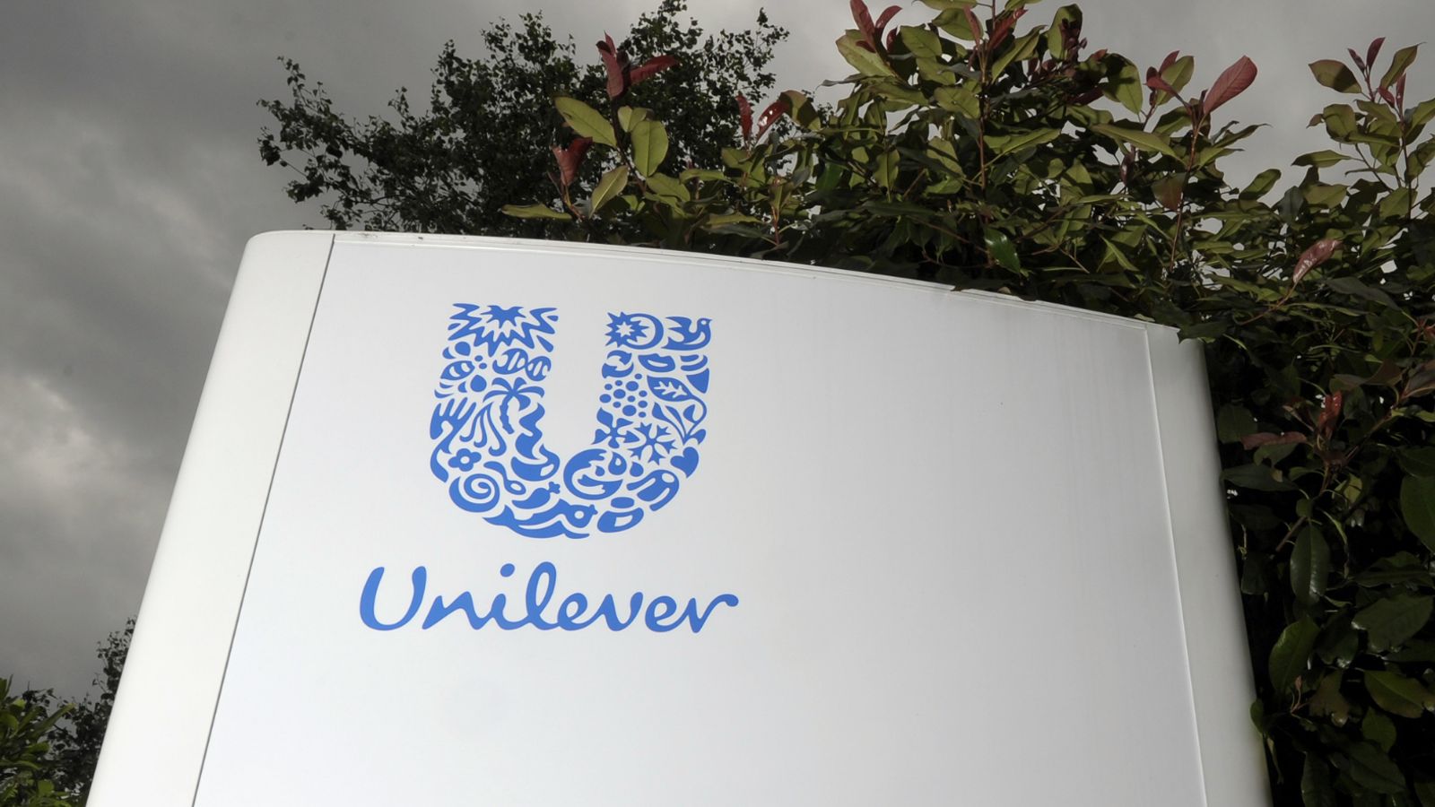 Under-pressure Unilever to announce thousands of job cuts