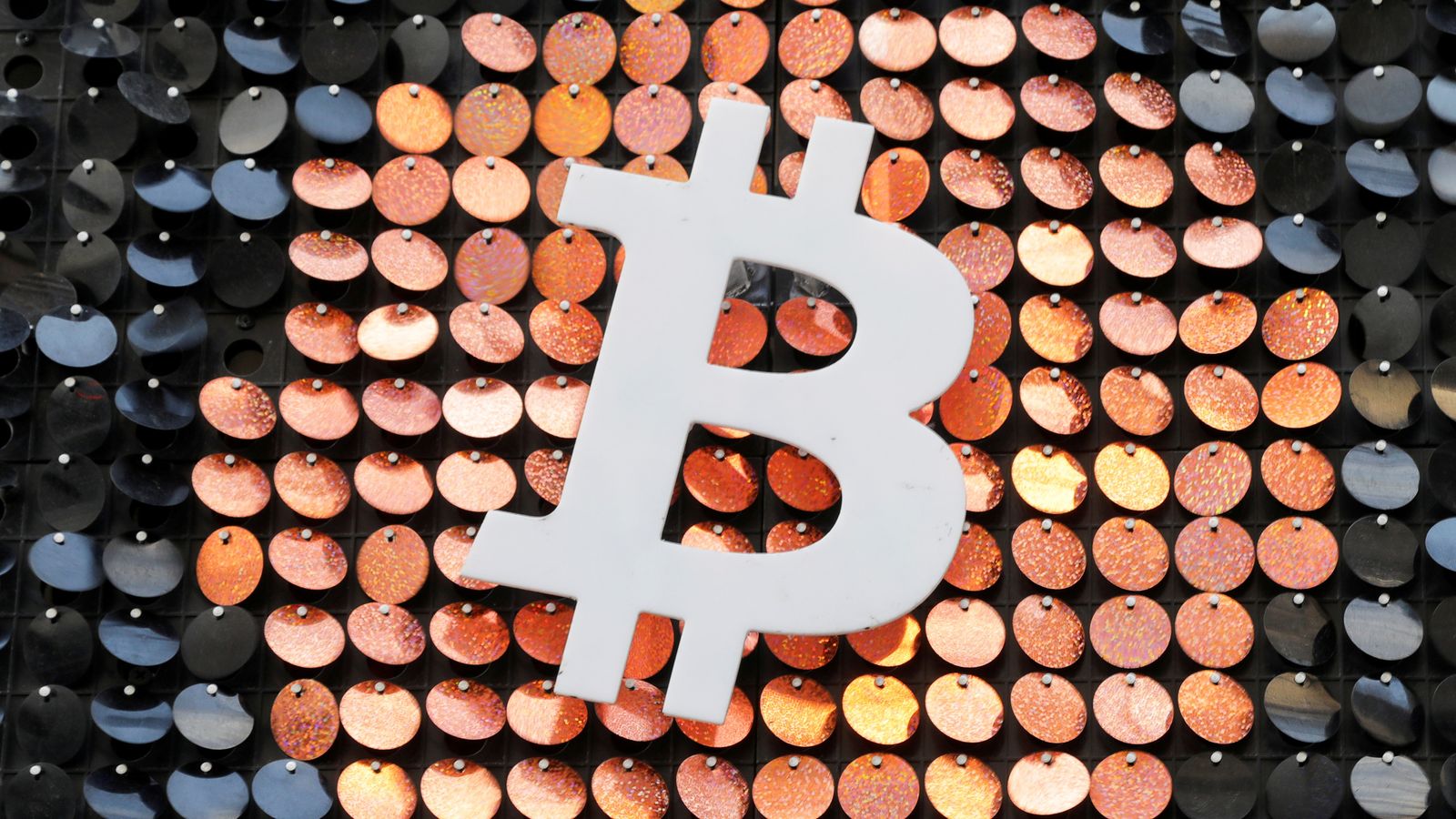 ic rinkos bitcoin trading akcijų rinka vs bitcoin