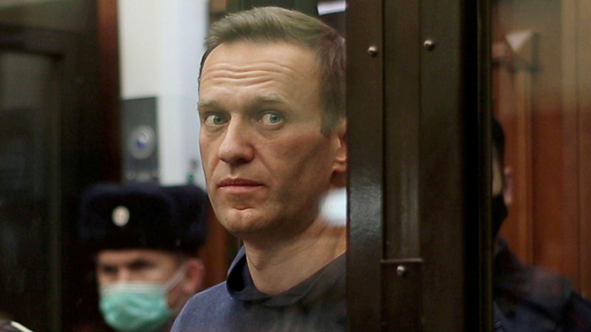 Alexei Navalny's doctors denied access to him in jail amid fears he