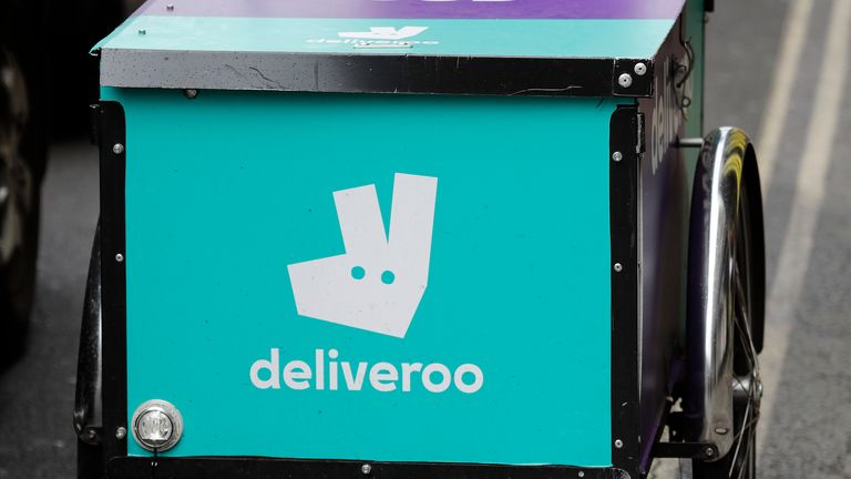 Les coureurs Deliveroo doivent être récompensés par des paiements en espèces allant jusqu'à 10 000 £ le jour de l'inscription.  Photo : AP