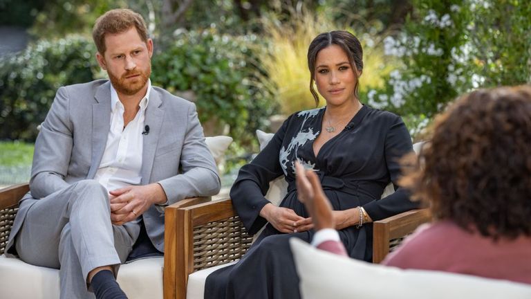 La entrevista de Harry y Meghan con Oprah Winfrey se transmite el domingo: Imagen: CBS