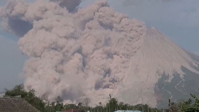 Volcano sends massive ash cloud over North Sumatra island