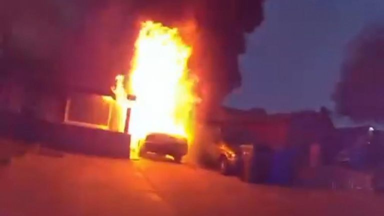 Phoenix Police Rush to Help Woman and 4 Children Escape Burning House