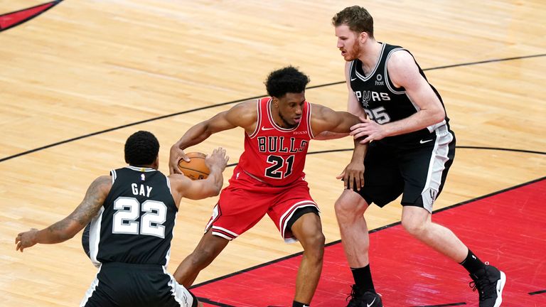 NBA Wk13: Spurs 106-99 Bulls