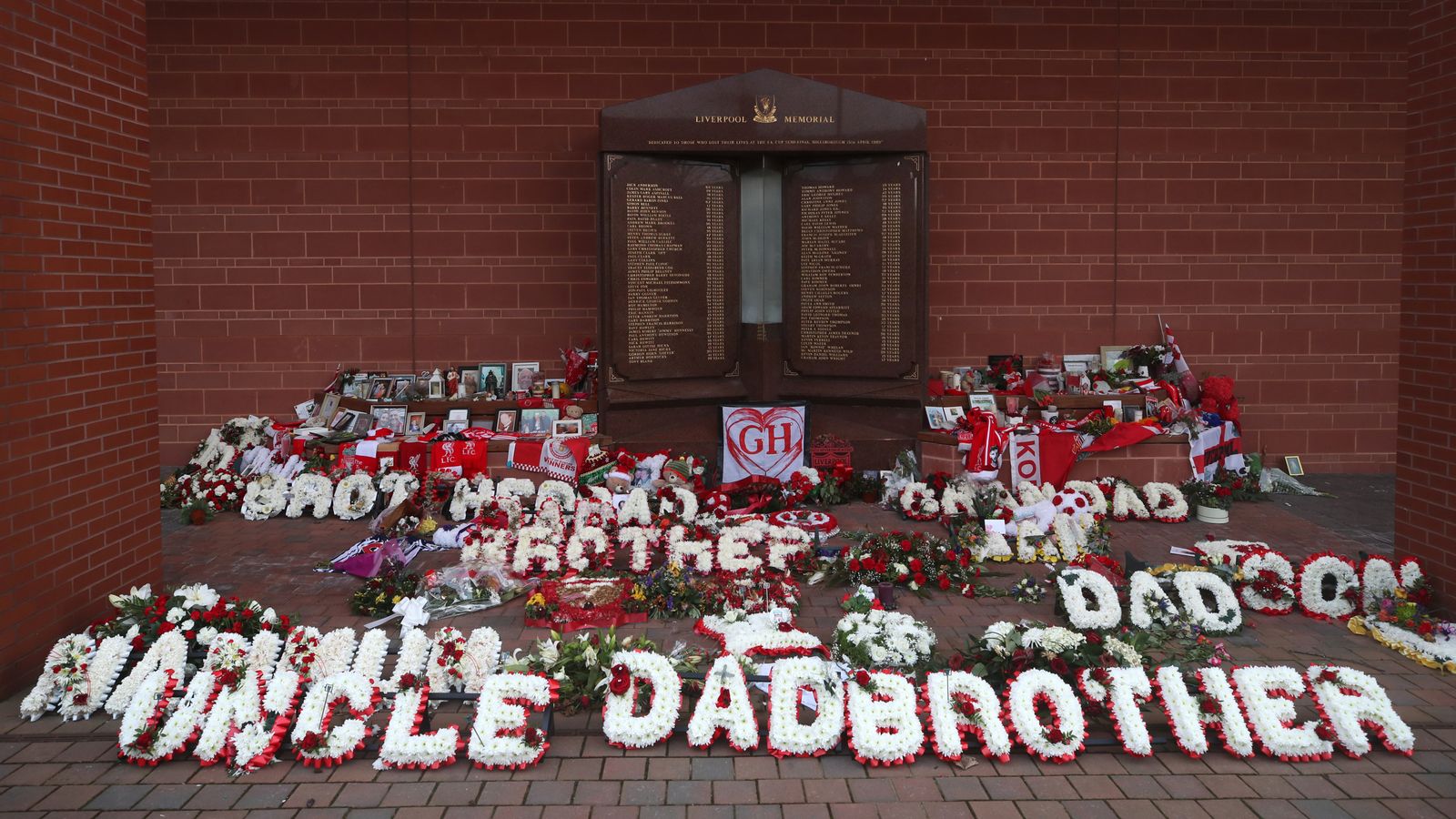 Liverpool Fan Becomes 97th Victim Of The Hillsborough Disaster 32 Years After The Tragedy 1311