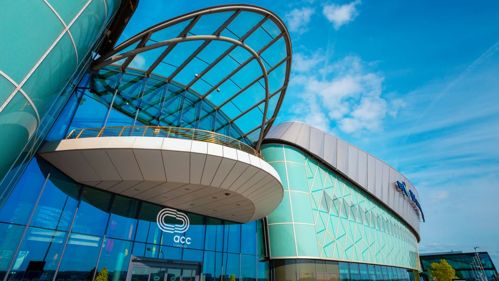 COVID-19: Liverpool comedy clu...