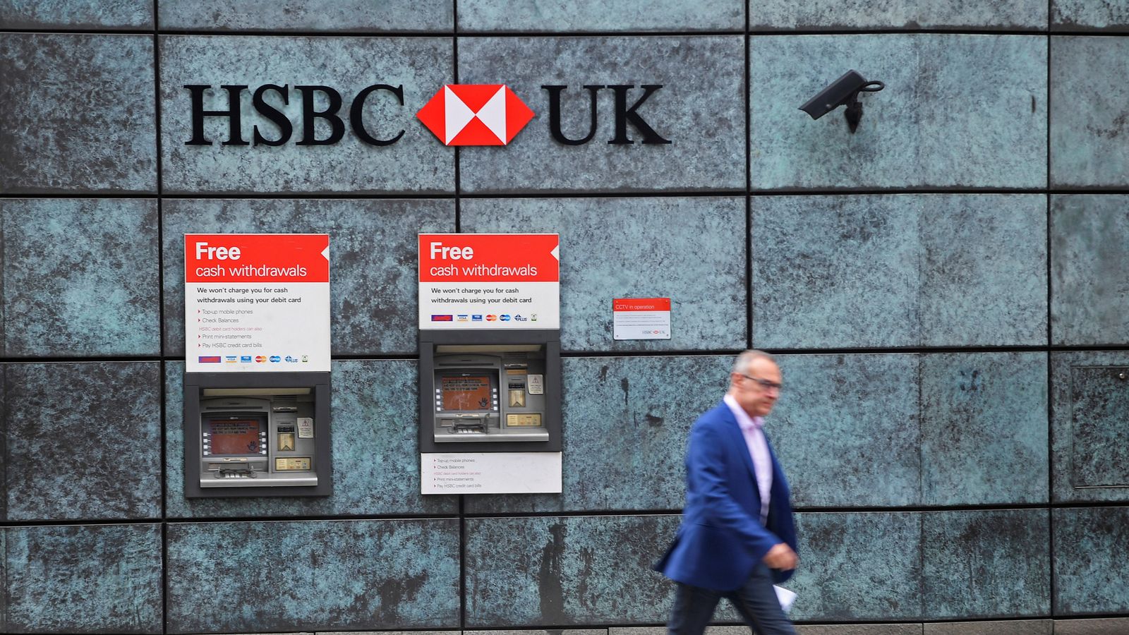 HSBC frets on UK outlook but banks 240% rise in profits