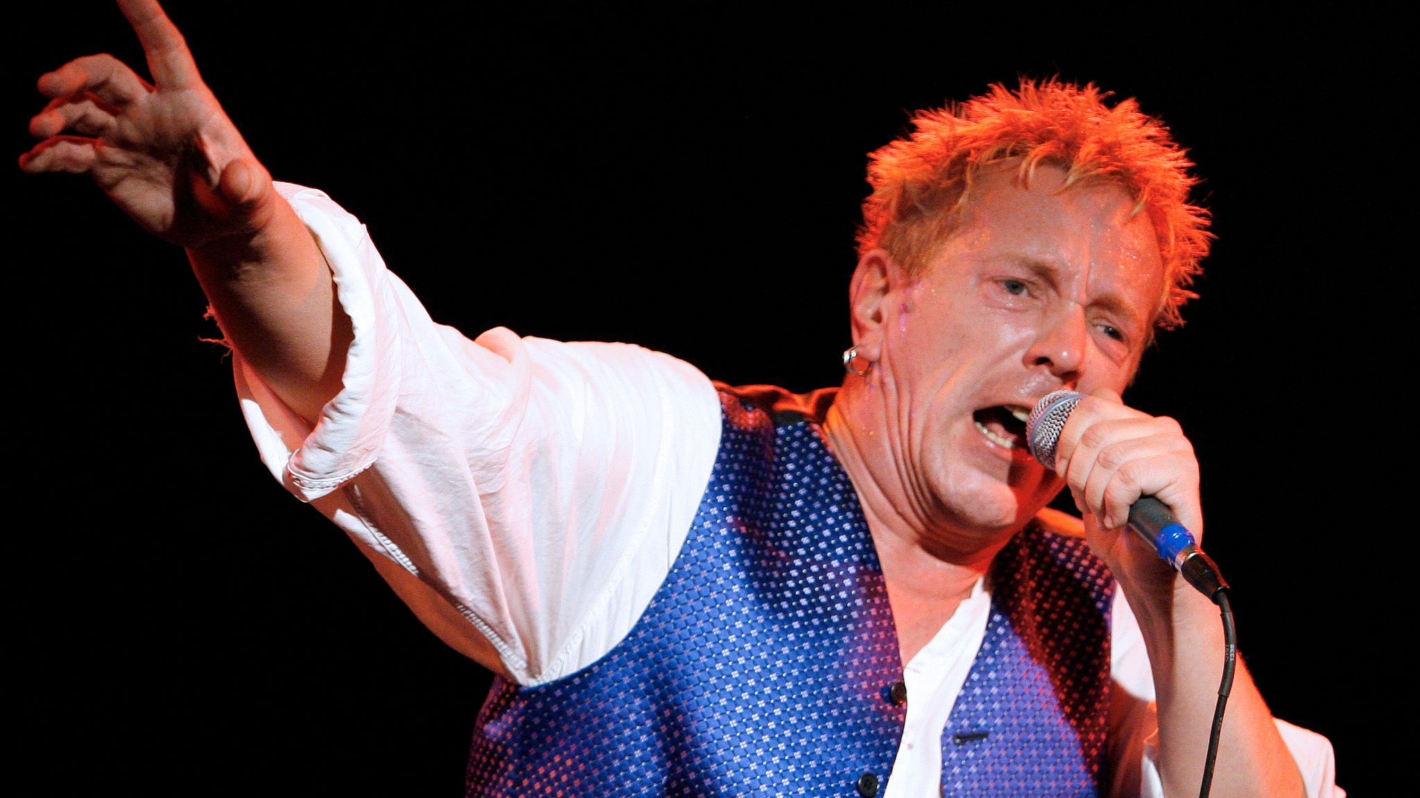 hennemusic: Sex Pistols members win legal battle against Johnny