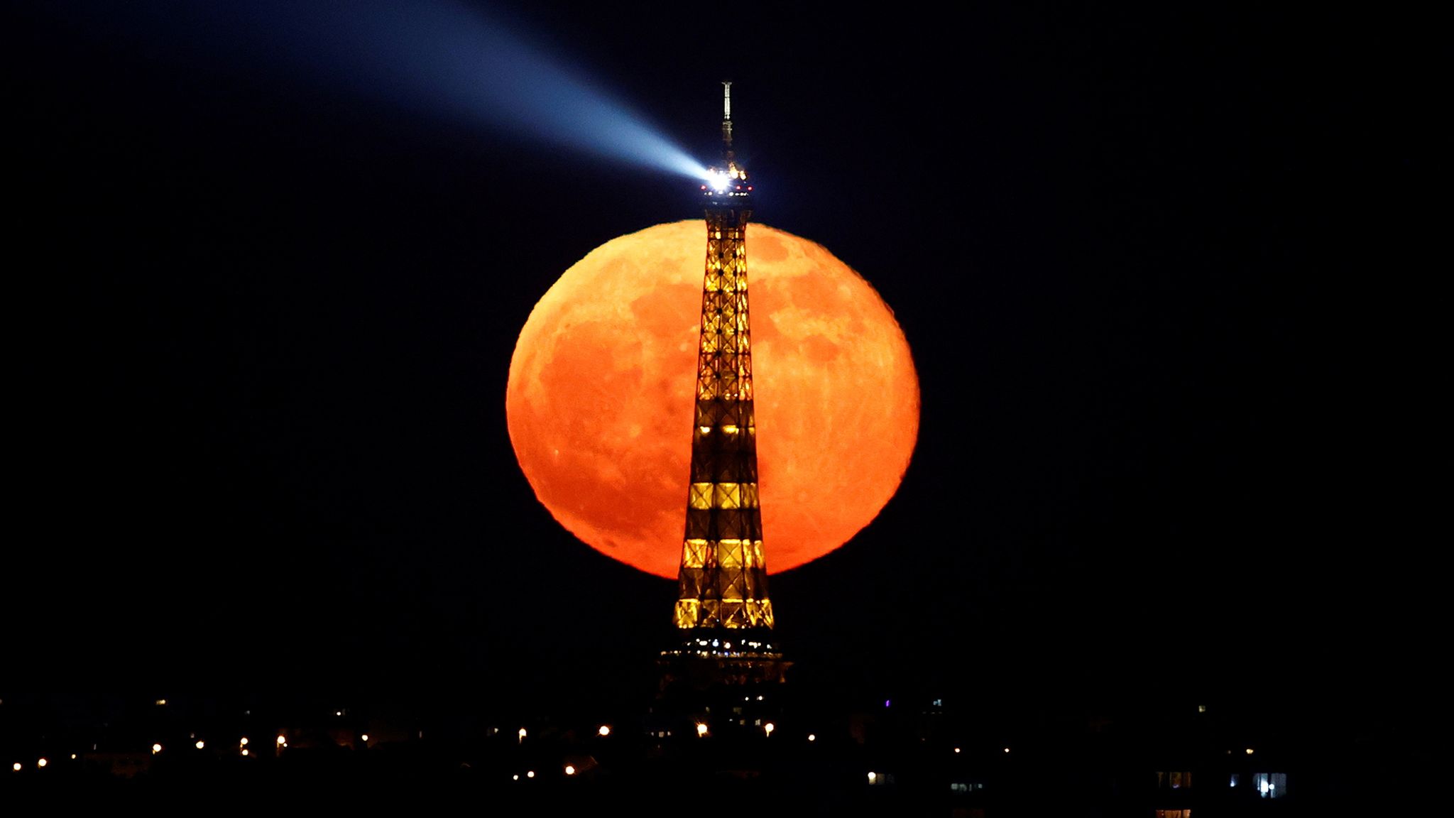In pictures: 'Pink supermoon' lights up sky around the world | World News |  Sky News