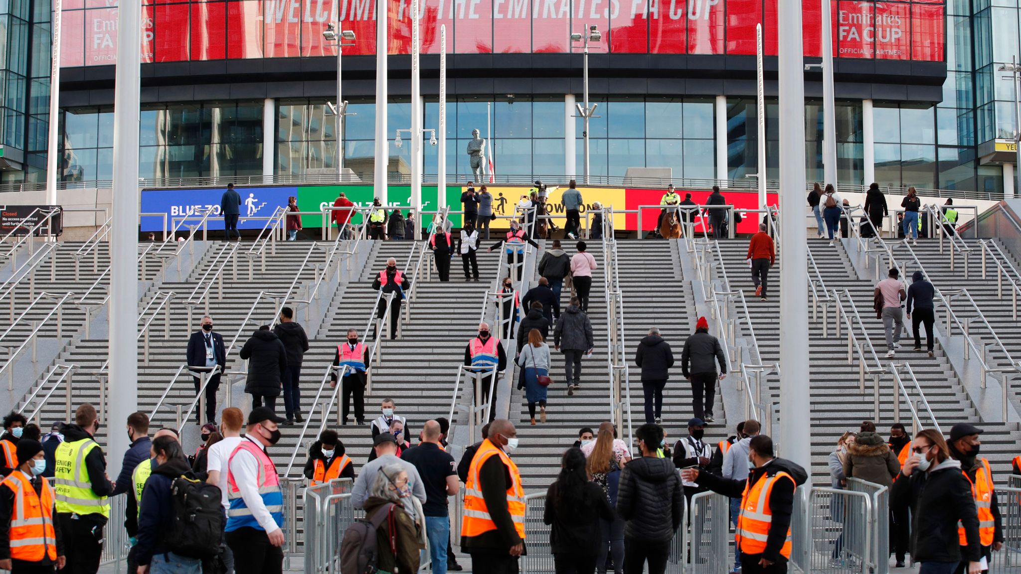 COVID19 Thousands of fans in Wembley watch Leicester book FA Cup