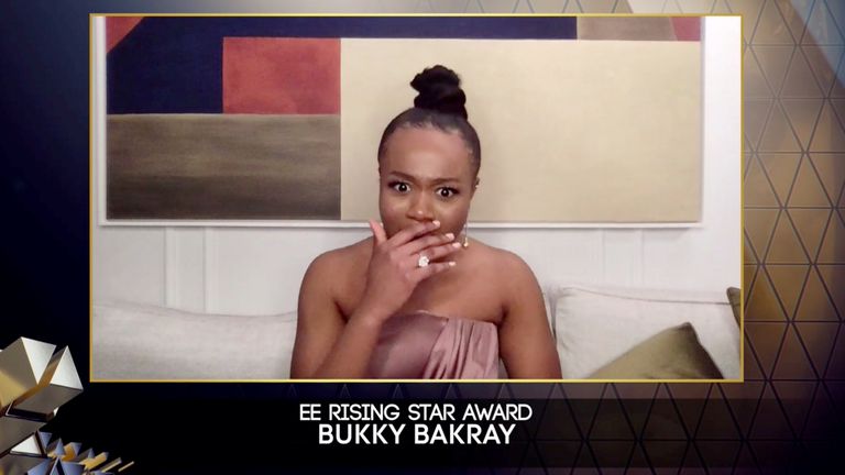 Bukky Bakray a remporté le prix Rising Star.  Pic: BAFTA / Reuters