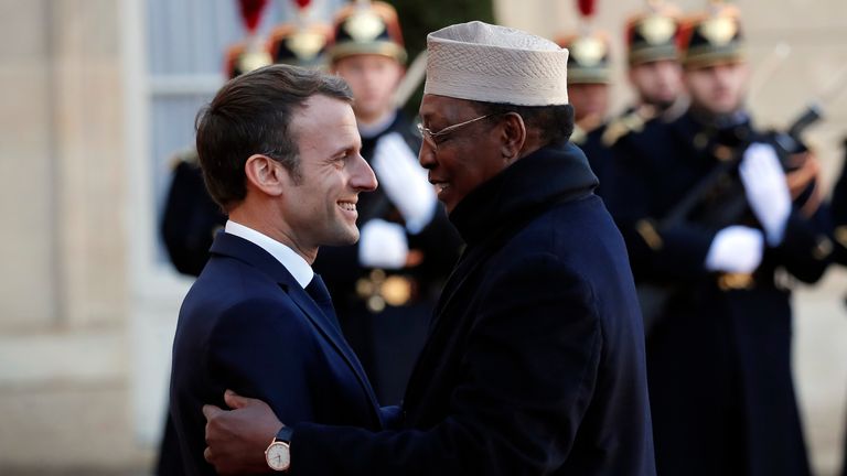 Idriss Deby is greeted by French President Emmanuel Macron in Paris in 2019