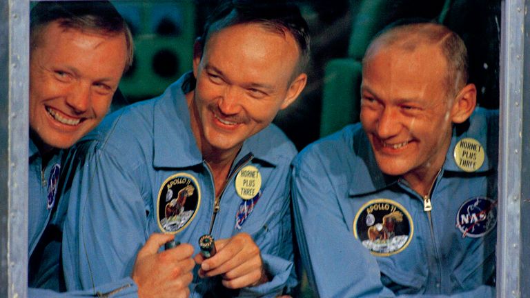 I tre astronauti sorridono durante la loro quarantena il 24 luglio 1969. Pic: AP