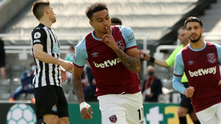 West Ham waiting on Lingard decision