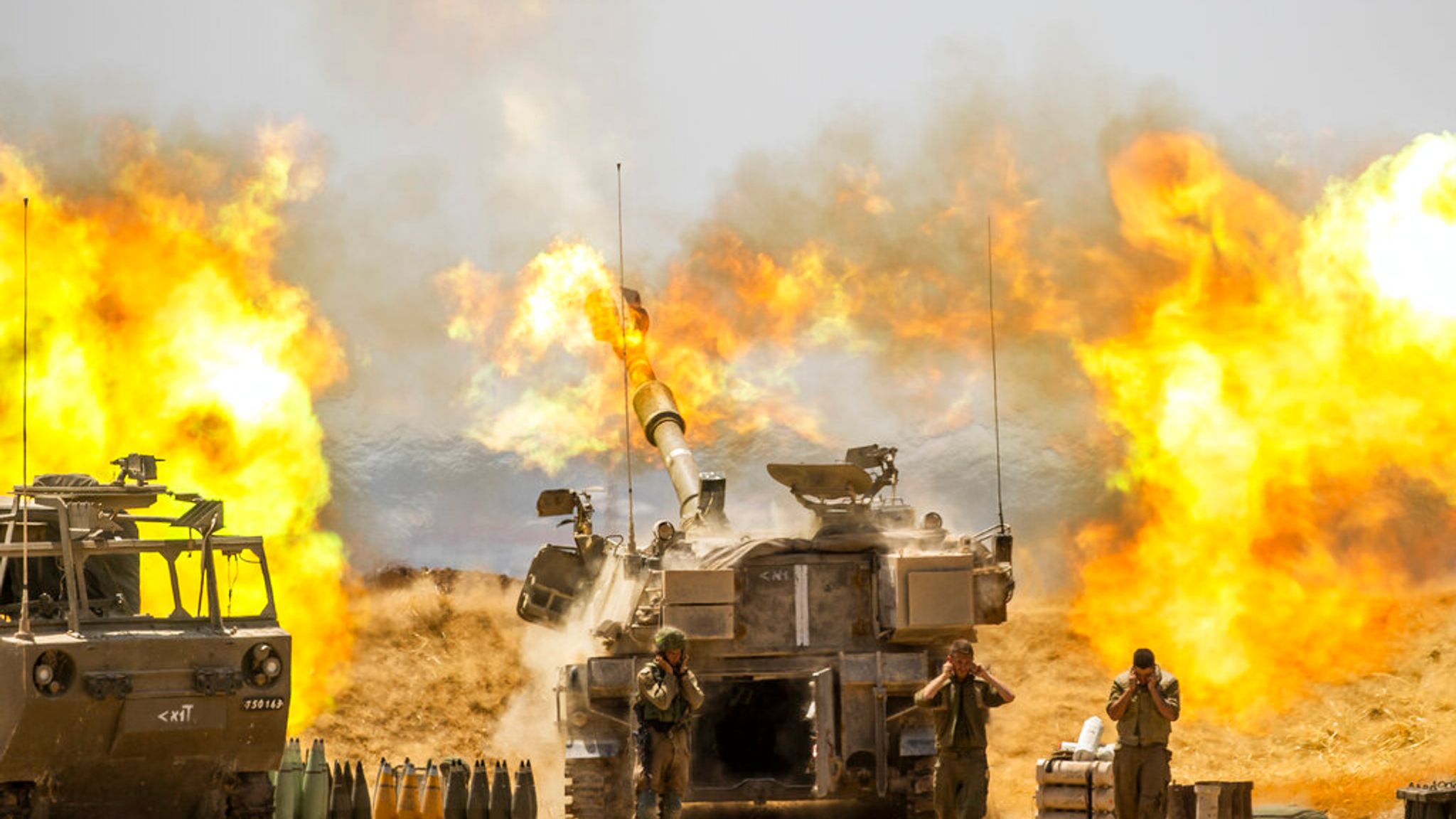 Israel-Gaza violence: Senior Hamas commander killed in airstrike | World News | Sky News