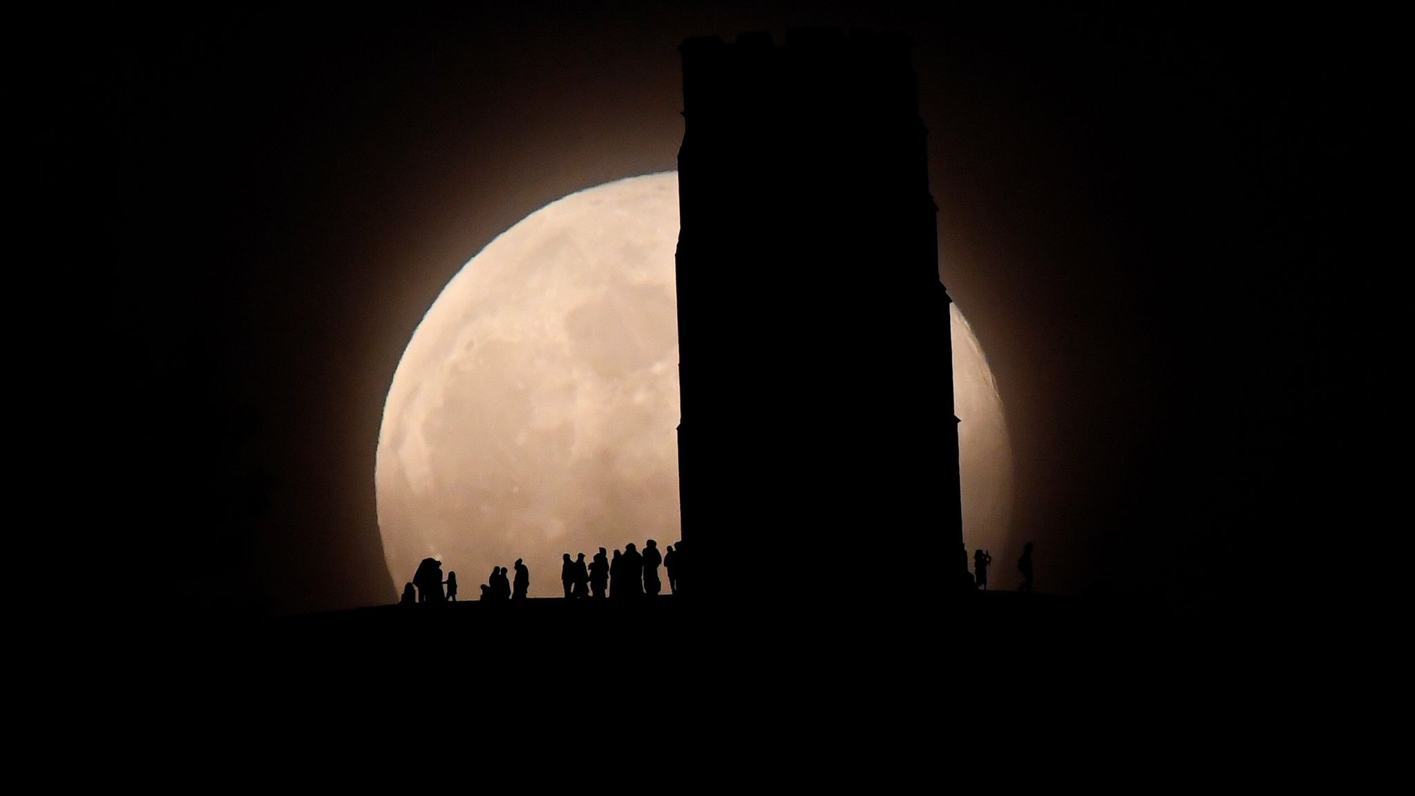 Supermoon visible this week with lunar eclipse at same time for a lucky few Science, Climate