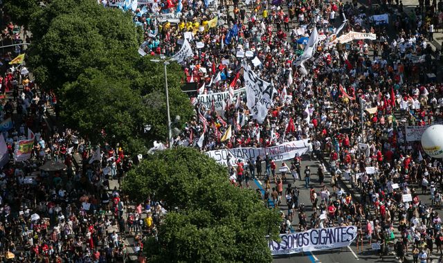 COVID-19: Thousands protest across Brazil over President Bolsonaro's handling of coronavirus crisis - Vimarsana News