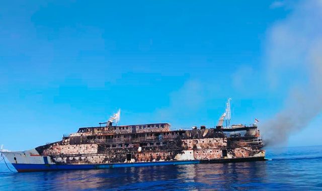 Indonesia: Nearly 200 passengers and crew saved from the sea after ferry fire - Vimarsana News