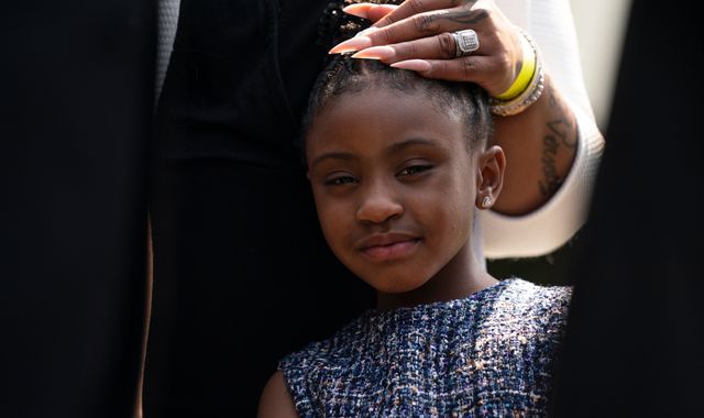George Floyd: Daughter Gianna, 7, visits White House and leads 'say his name' chant, a year after father's murder - Vimarsana News
