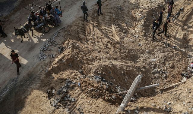 Israel blocks aid to Gaza despite 'desperate' need for help - as tit-for-tat airstrikes continue - Vimarsana News