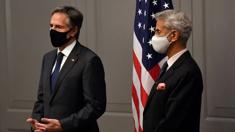 U.S. Secretary of State Antony Blinken attends a news conference with India's Foreign Minister Subrahmanyam Jaishankar following a bilateral meeting in London, Britain May 3, 2021 during the G7 foreign ministers meeting. Ben Stansall/Pool via REUTERS
