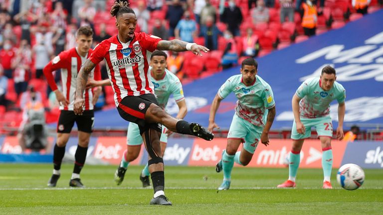 Ivan Toney gave Brentford the lead with a penalty after 10 minutes