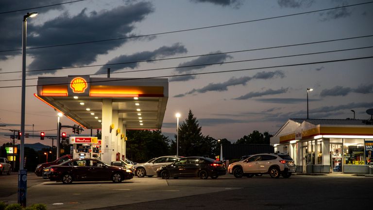 Drivers line up for petrol at a Shell Gas Station in Virginia after more than 1,000 petrol stations in the Southeast reported running out of petrol. Pic AP