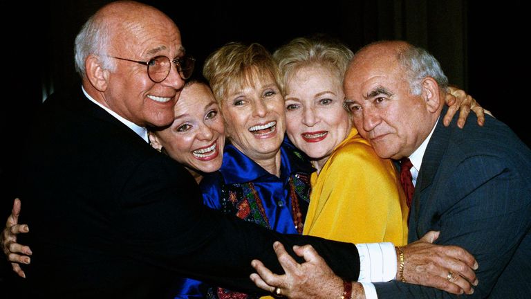 Former cast members of the Mary Tyler More Show reunited in 1992. (From left) Gavin MacLeod, Valerie Harper, Cloris Leachman, Betty White and Ed Asner. Pic AP